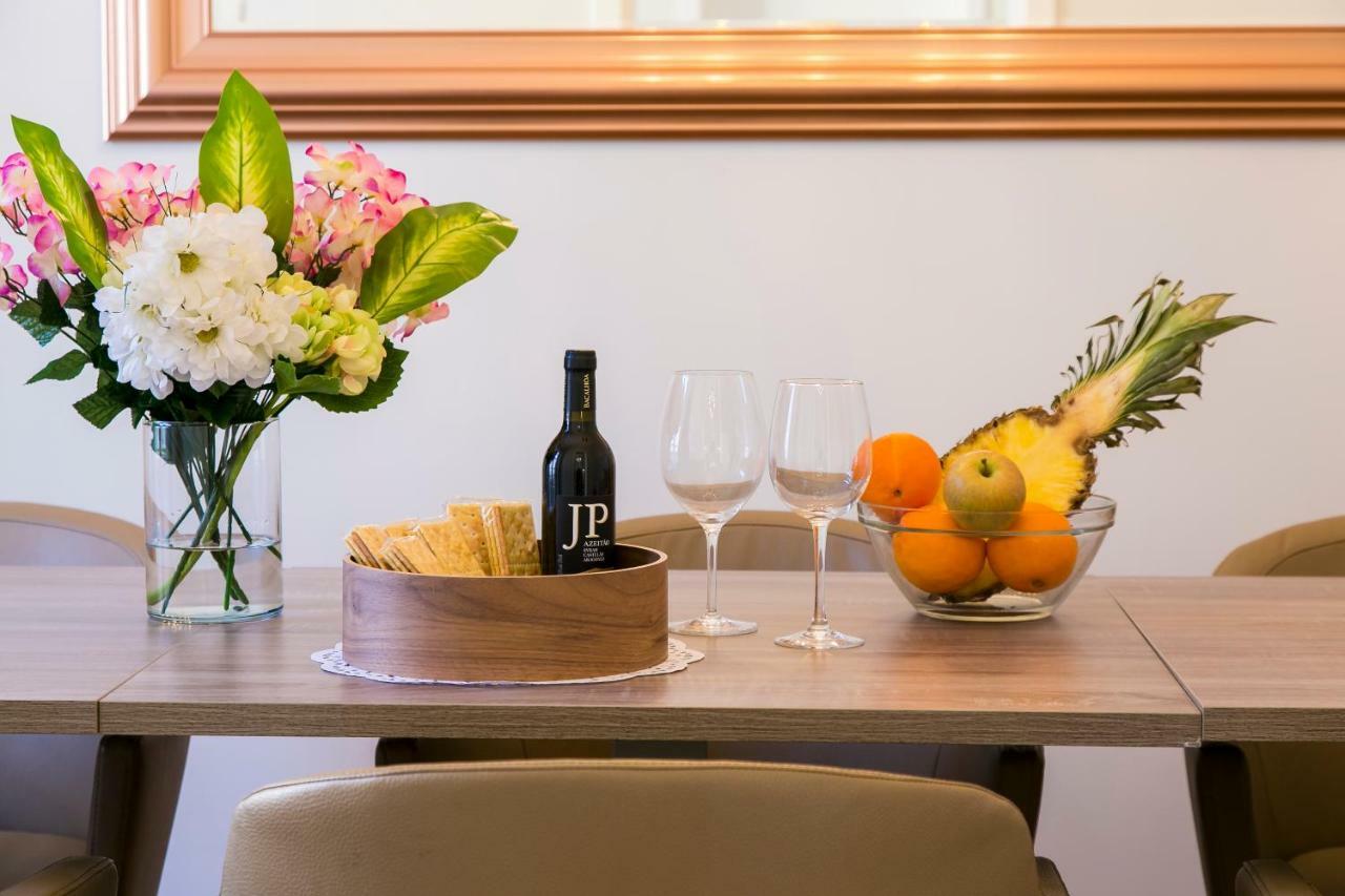 Art Deco 4 Bedrooms Flat In The Center * Lissabon