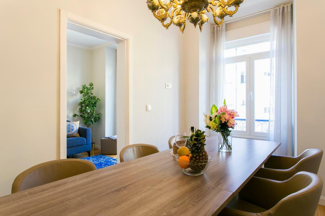 Art Deco 4 Bedrooms Flat In The Center * Lissabon